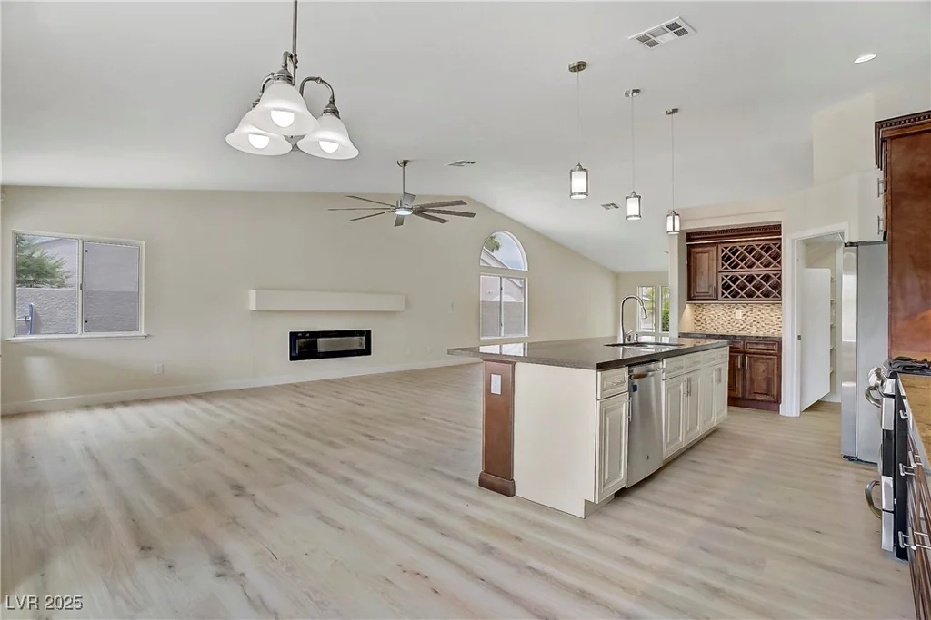 6125 Resort Ridge, Las Vegas, NV 89130