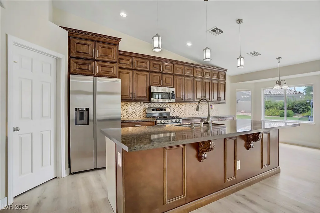 6125 Resort Ridge, Las Vegas, NV 89130