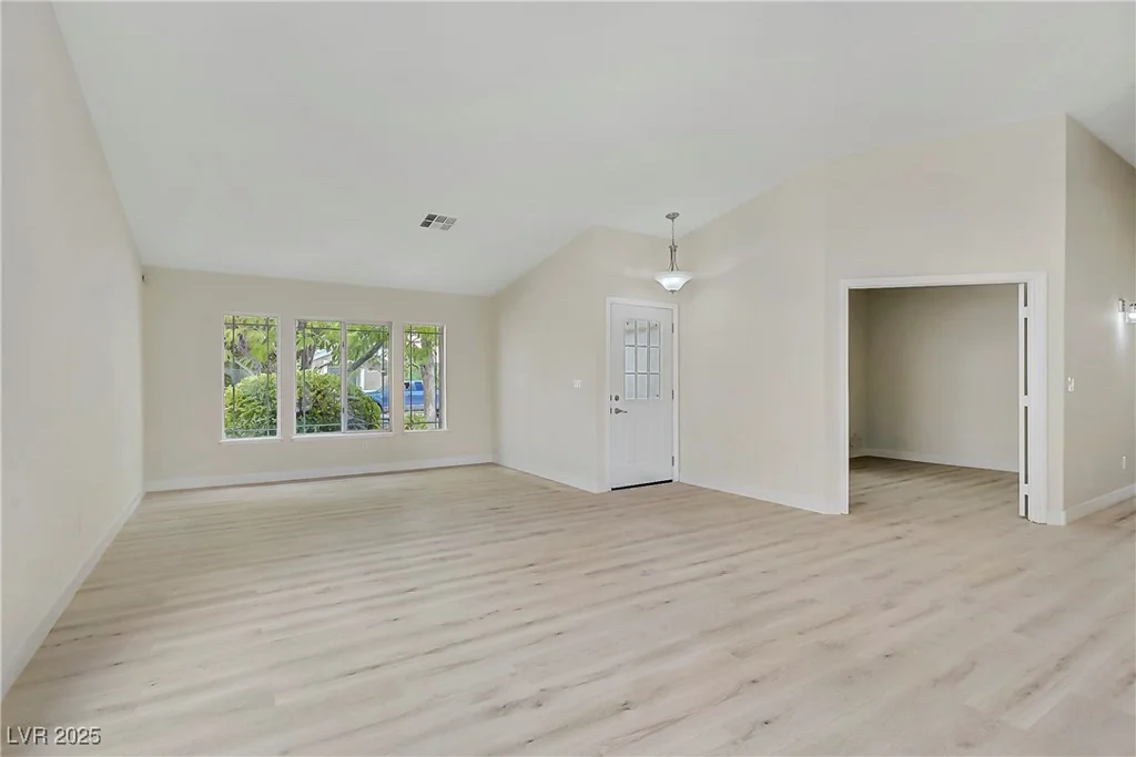 6125 Resort Ridge, Las Vegas, NV 89130