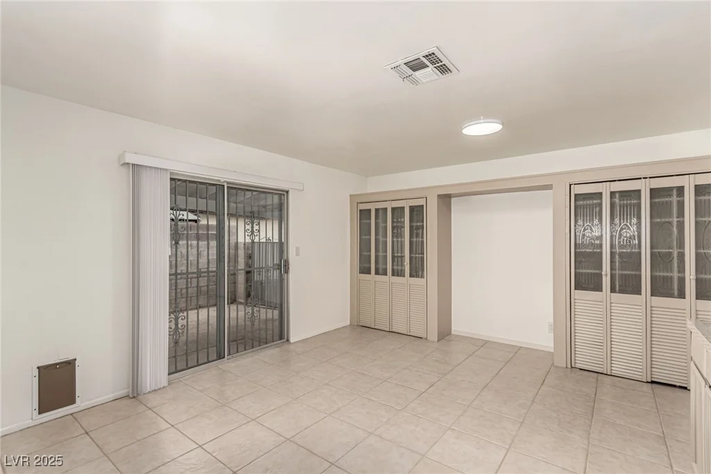 4416 Rip Van Winkle, Las Vegas, NV 89102