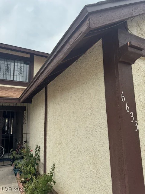 6633 Gazelle, Las Vegas, NV 89108