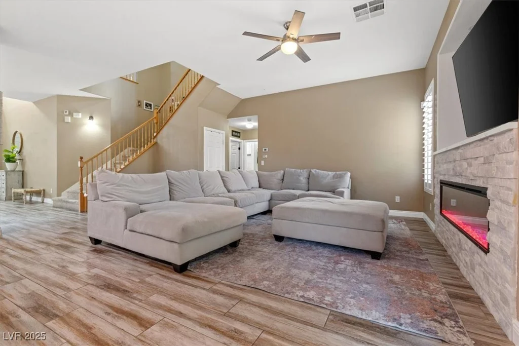 8929 Monte Oro, Las Vegas, NV 89131