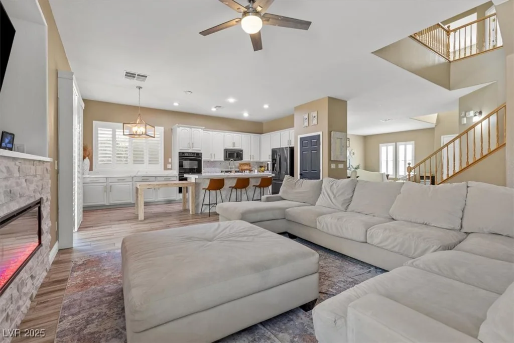 8929 Monte Oro, Las Vegas, NV 89131