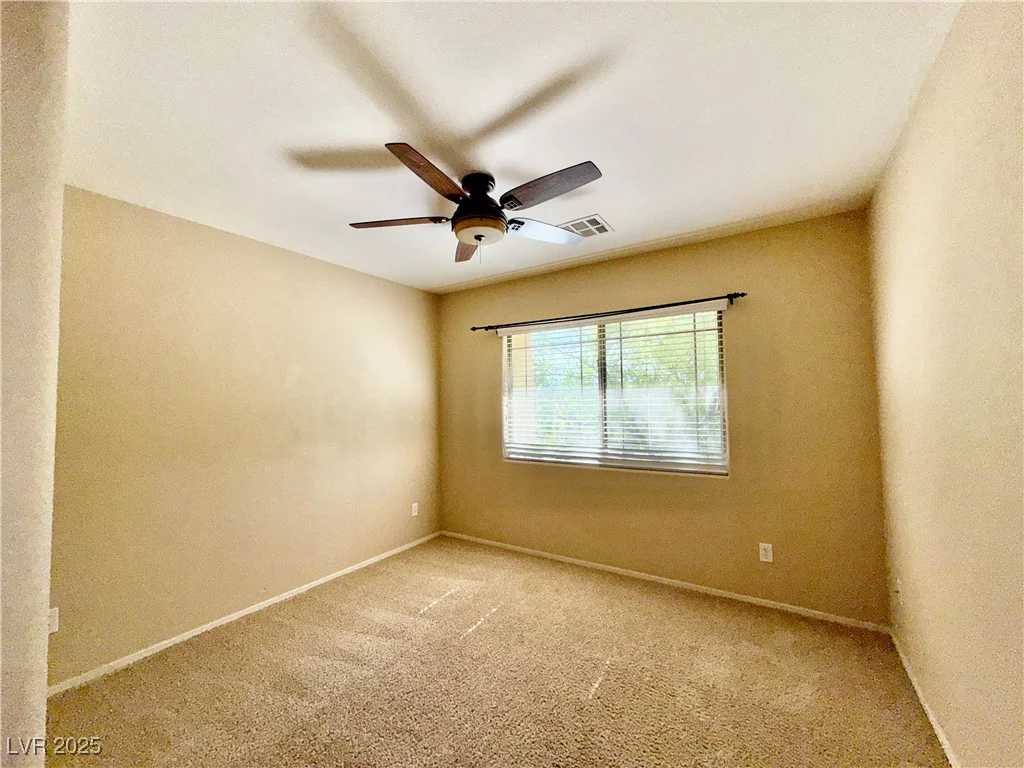 5517 Overlook Valley, North Las Vegas, NV 89081