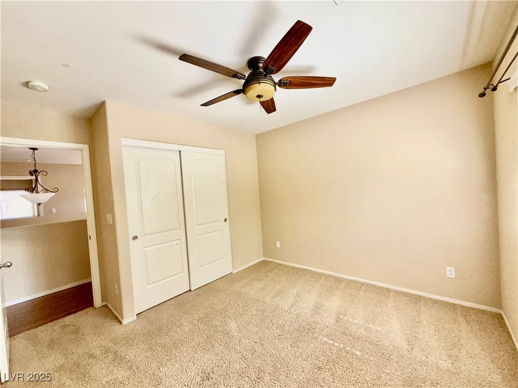 5517 Overlook Valley, North Las Vegas, NV 89081