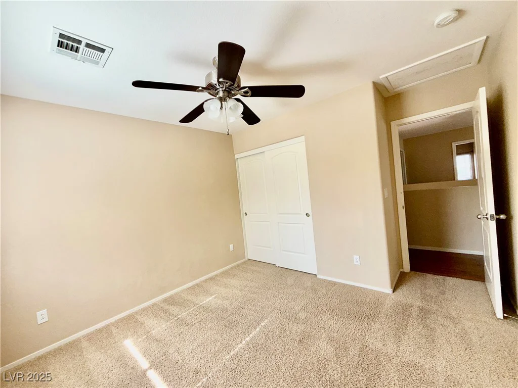 5517 Overlook Valley, North Las Vegas, NV 89081