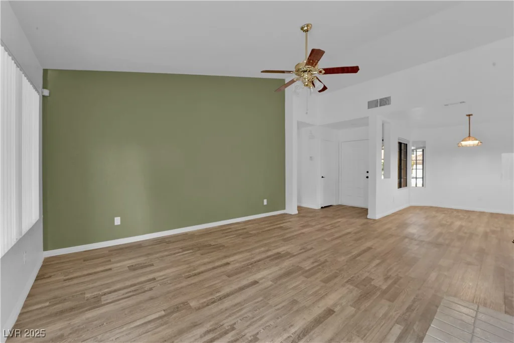 4835 Anchorage, Las Vegas, NV 89147