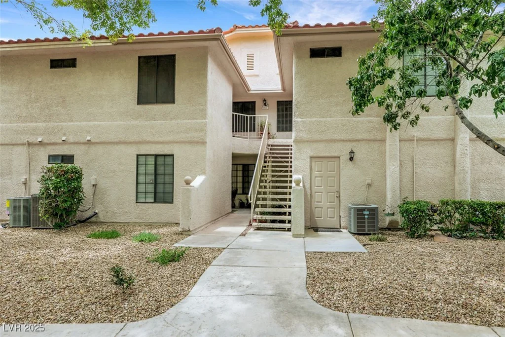 2627 Durango, Las Vegas, NV 89117