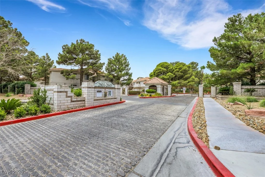 2627 Durango, Las Vegas, NV 89117