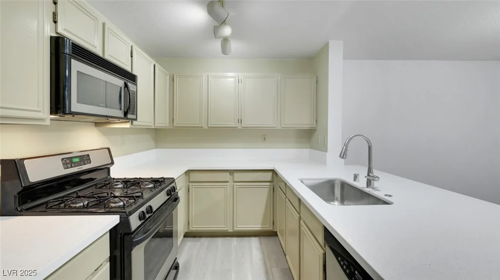2627 Durango, Las Vegas, NV 89117