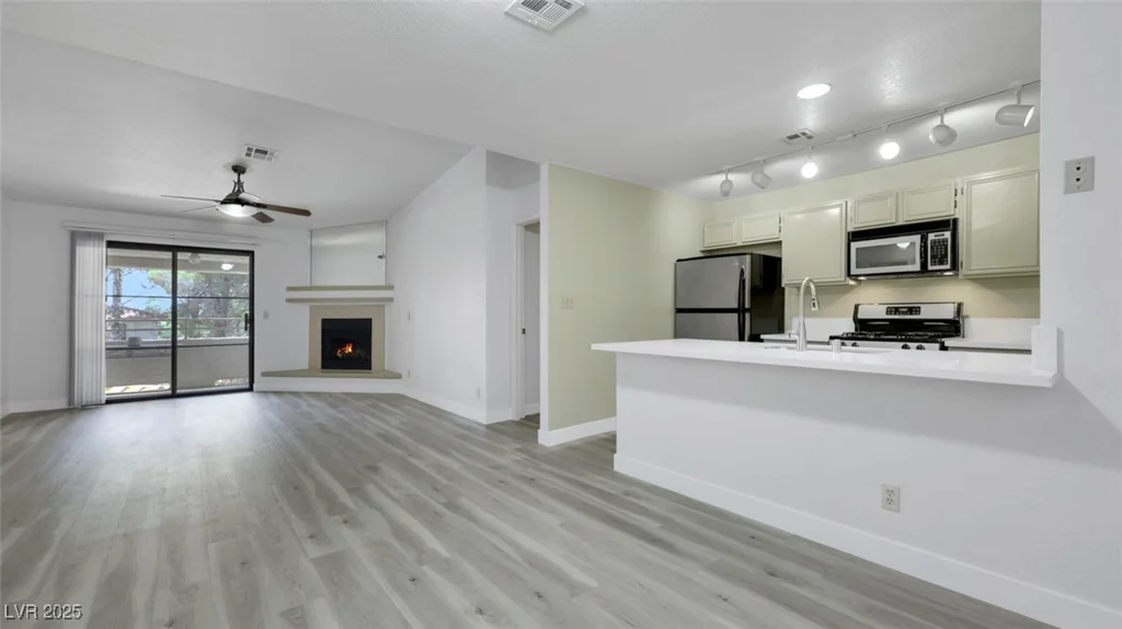 2627 Durango, Las Vegas, NV 89117