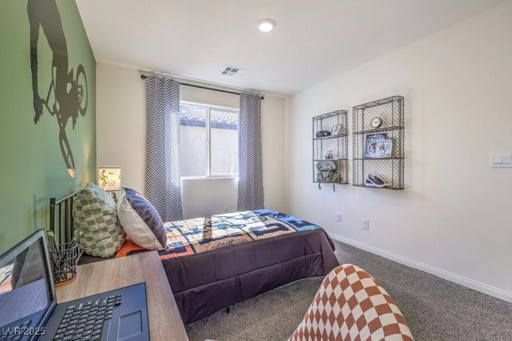 5642 Sunset Sedona, North Las Vegas, NV 89081