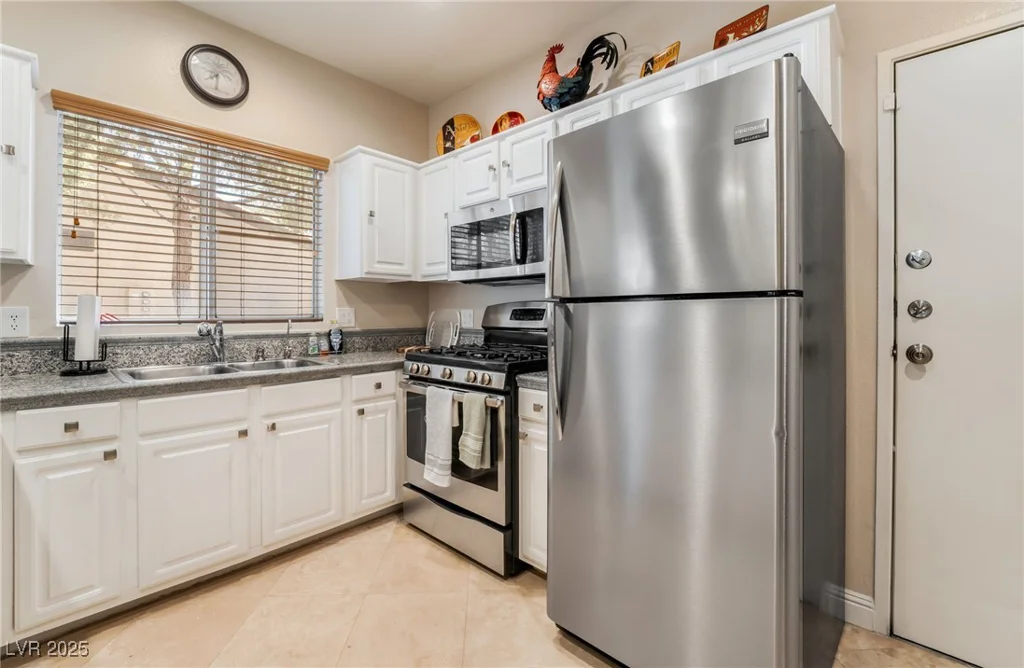 5250 Rainbow, Las Vegas, NV 89118