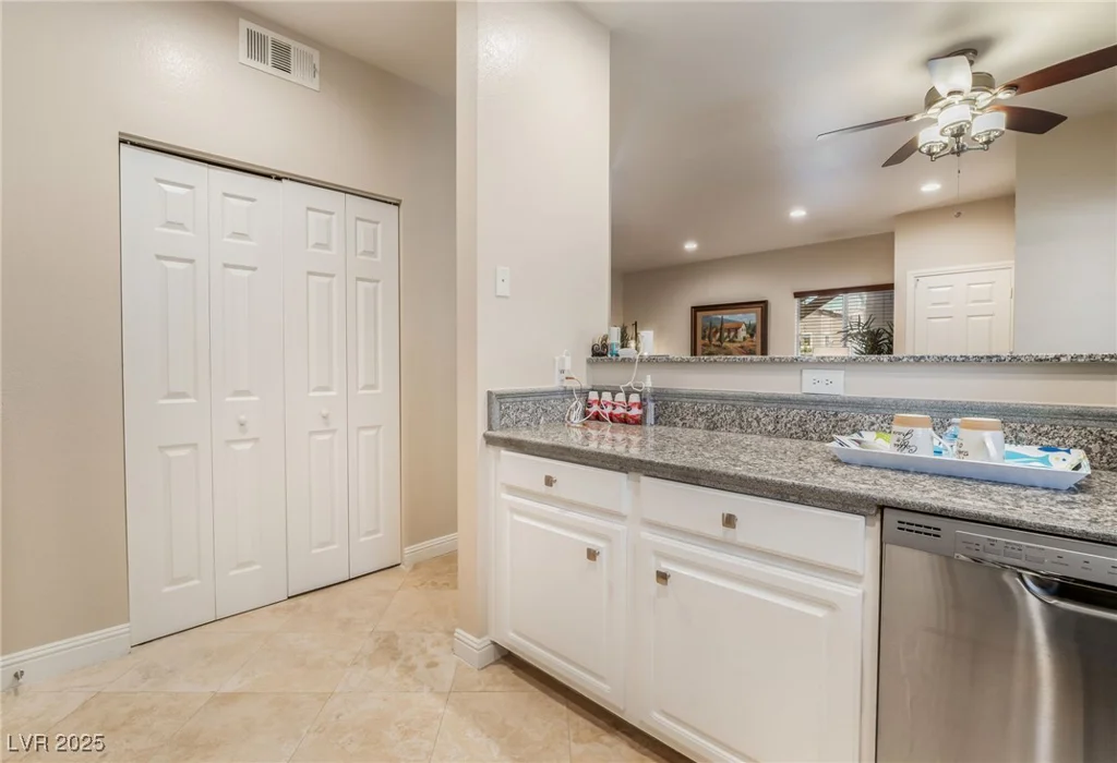 5250 Rainbow, Las Vegas, NV 89118