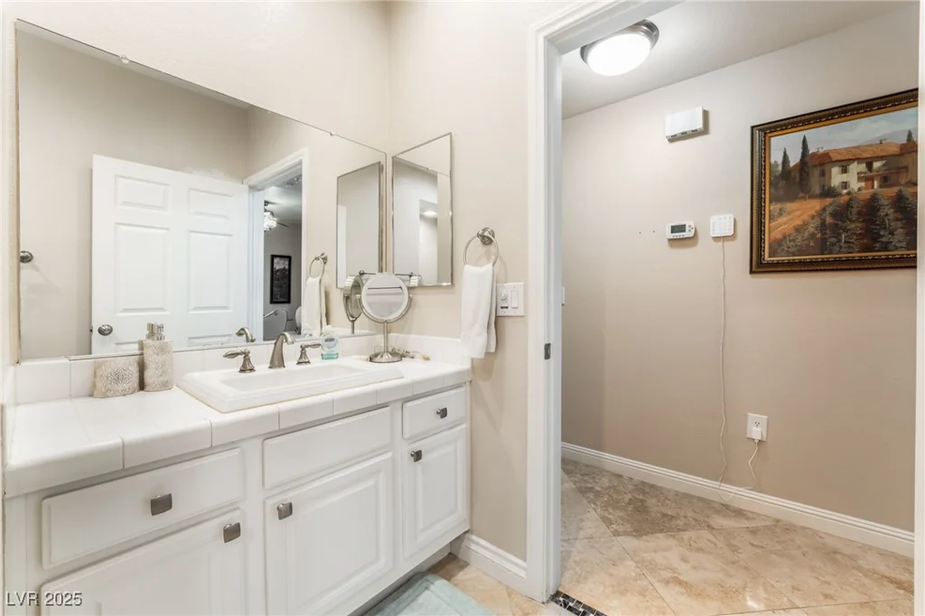 5250 Rainbow, Las Vegas, NV 89118