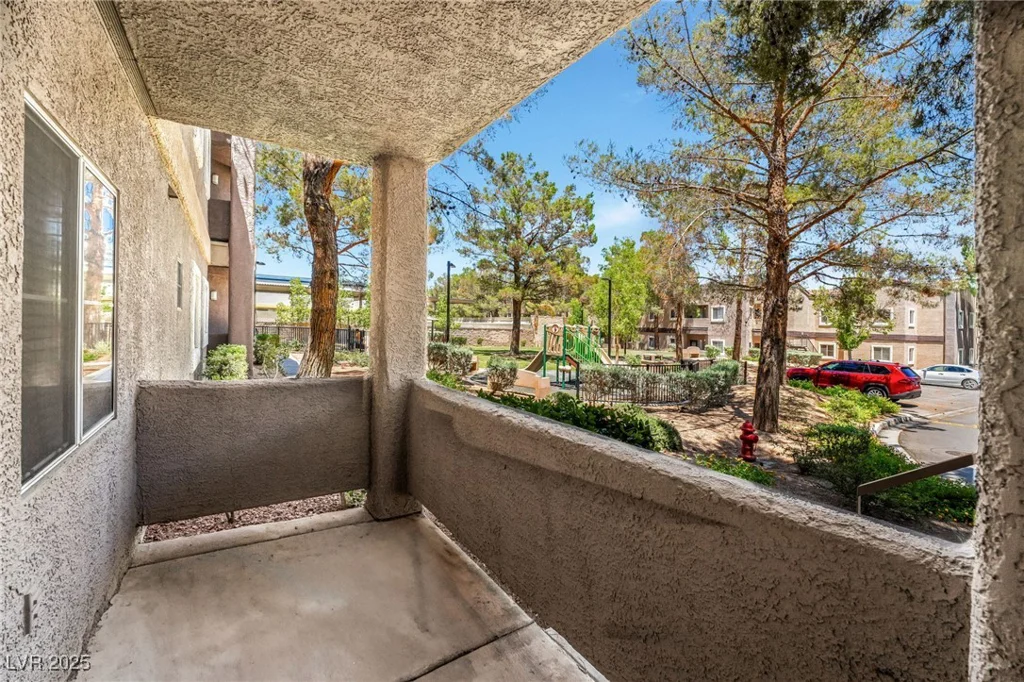 5250 Rainbow, Las Vegas, NV 89118