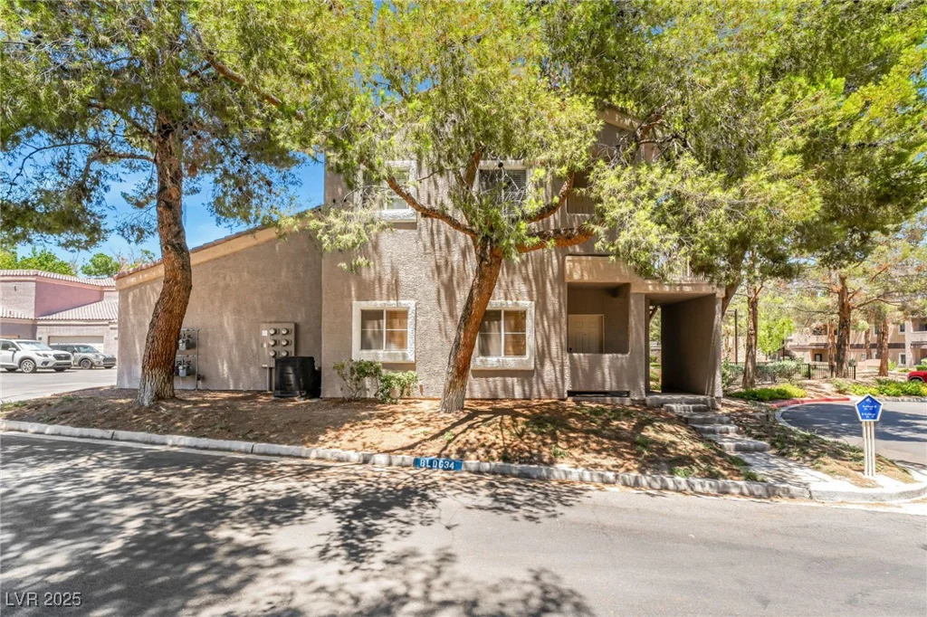 5250 Rainbow, Las Vegas, NV 89118