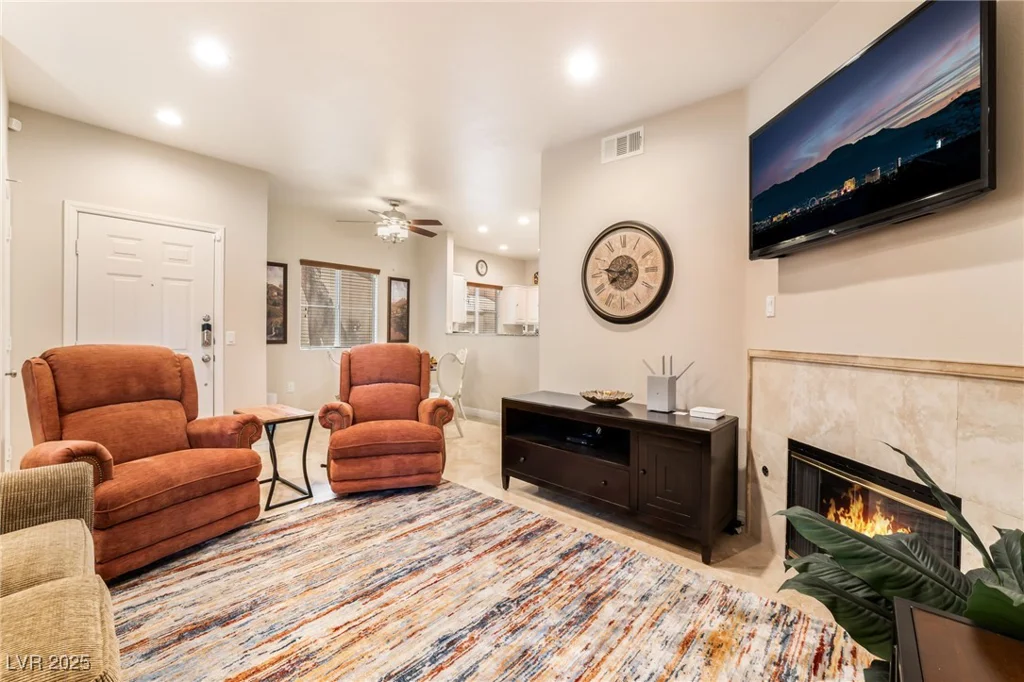 5250 Rainbow, Las Vegas, NV 89118