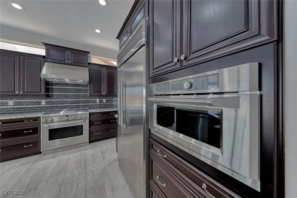 2540 Youngdale, Las Vegas, NV 89134