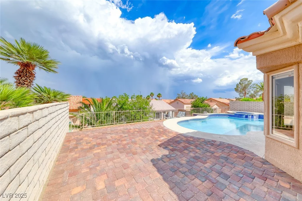2540 Youngdale, Las Vegas, NV 89134