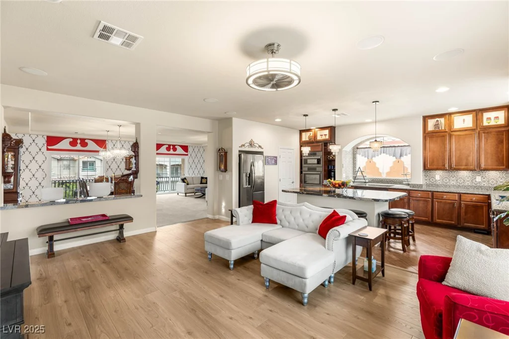 6595 Creekside Cellars, Las Vegas, NV 89139