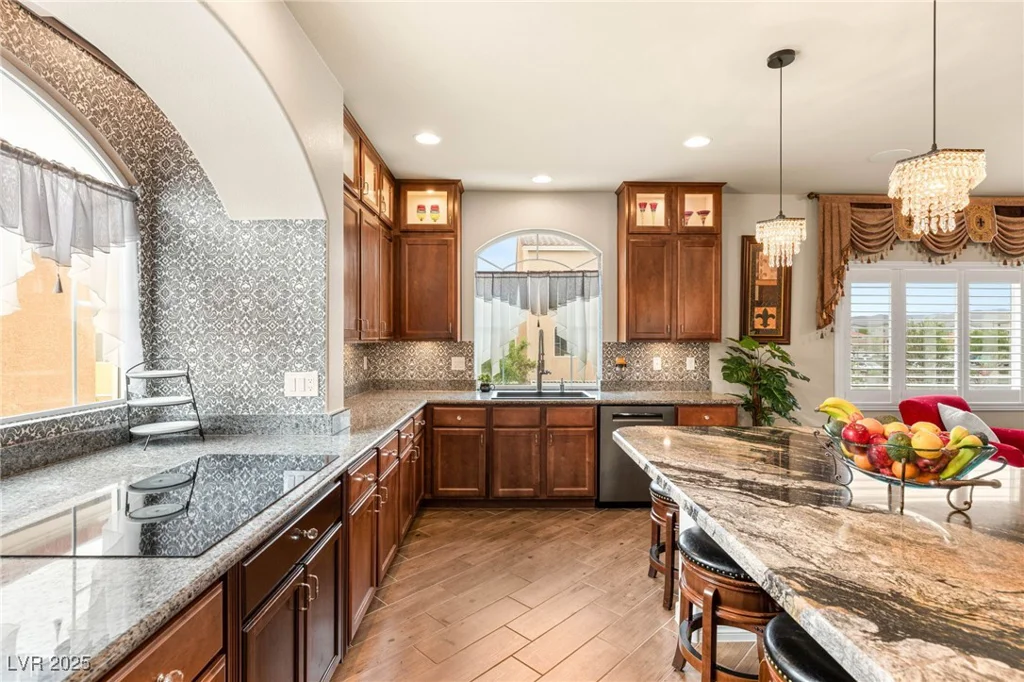 6595 Creekside Cellars, Las Vegas, NV 89139