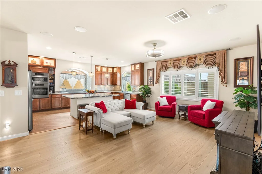 6595 Creekside Cellars, Las Vegas, NV 89139