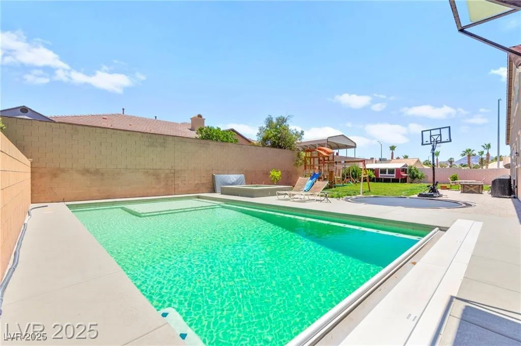 245 Hull, Henderson, NV 89015