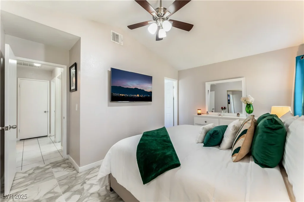 2093 Seahurst, Las Vegas, NV 89142