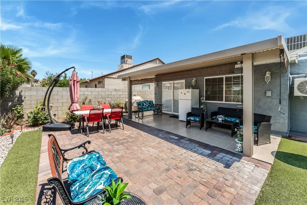 2093 Seahurst, Las Vegas, NV 89142