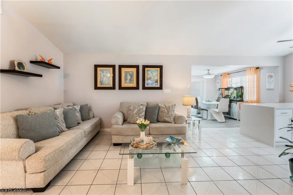 2093 Seahurst, Las Vegas, NV 89142