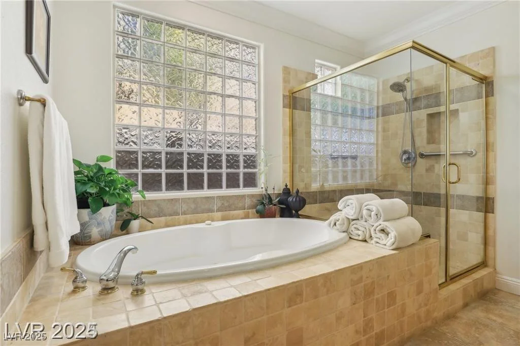 613 Pinnacle Heights, Las Vegas, NV 89144