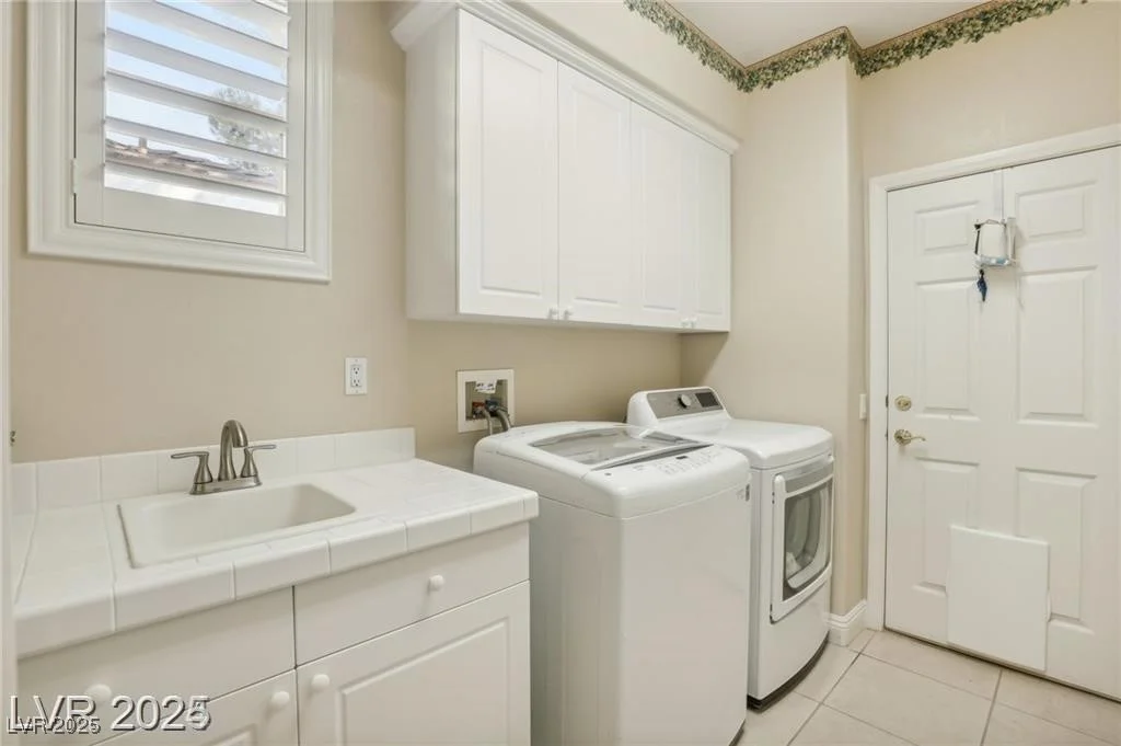 613 Pinnacle Heights, Las Vegas, NV 89144