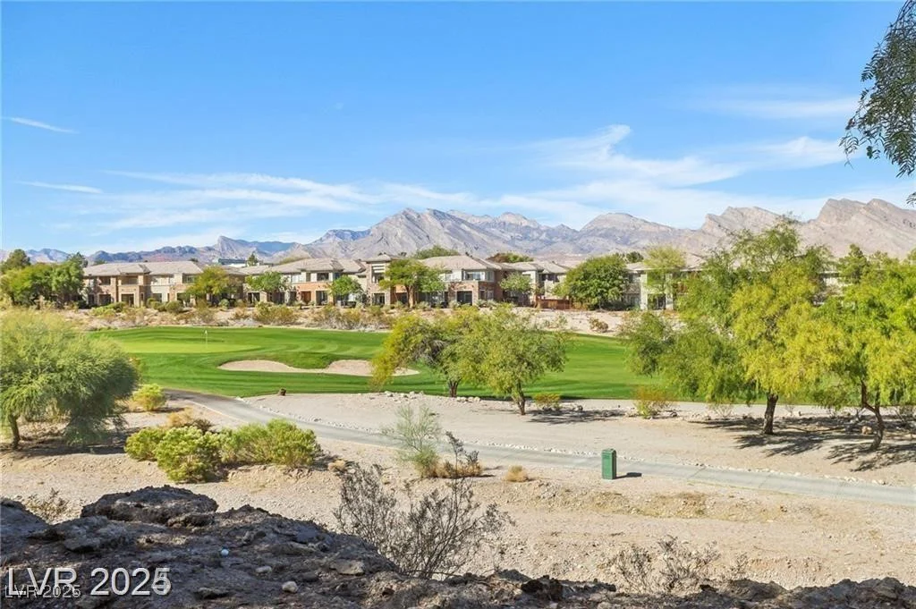 613 Pinnacle Heights, Las Vegas, NV 89144