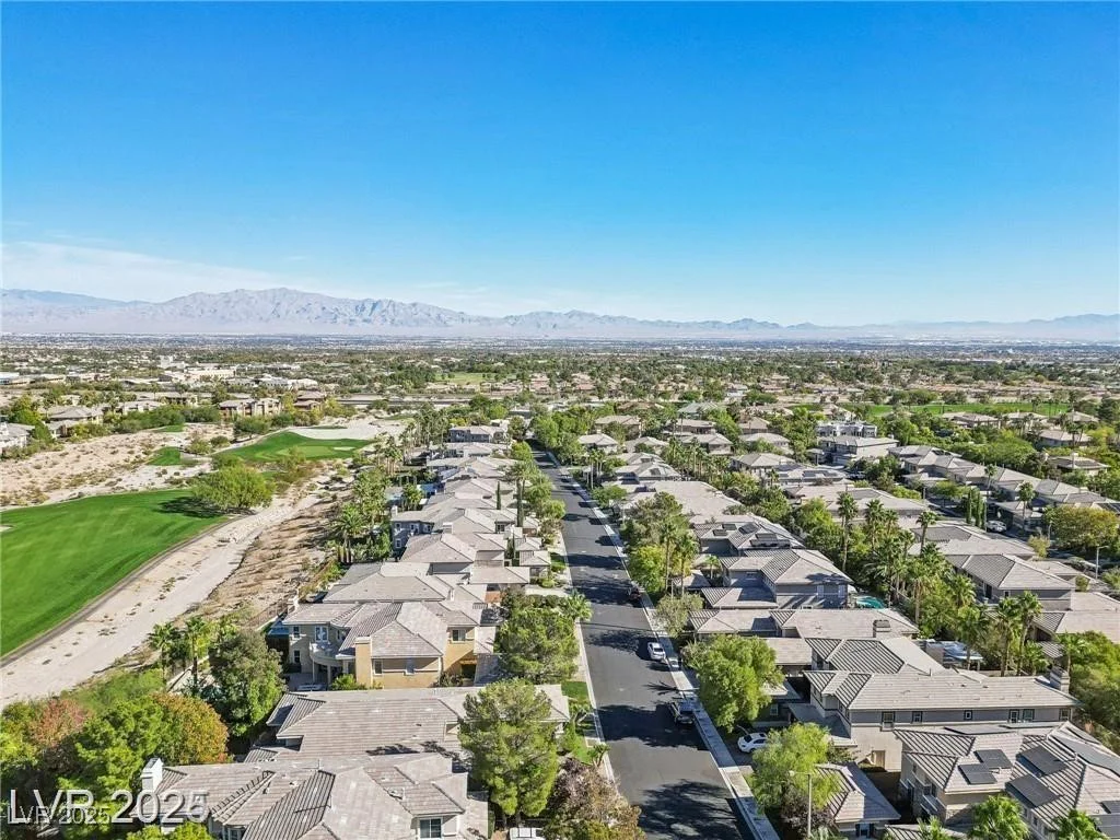 613 Pinnacle Heights, Las Vegas, NV 89144
