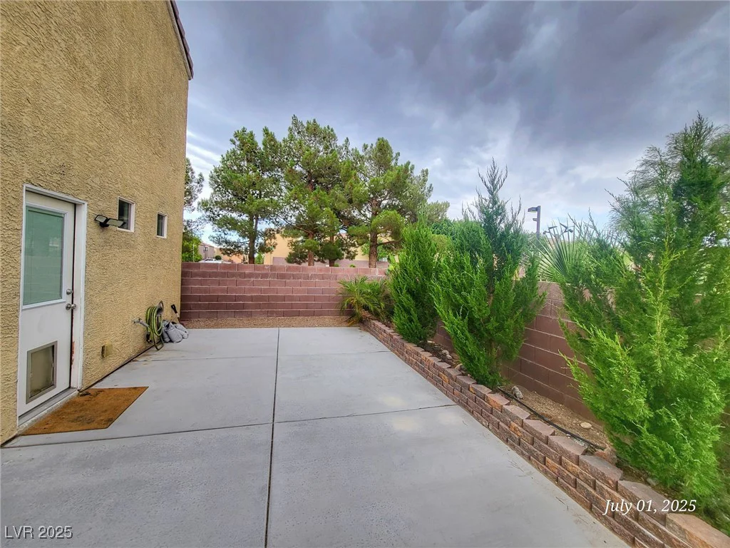 6621 Churnet Valley, Las Vegas, NV 89139