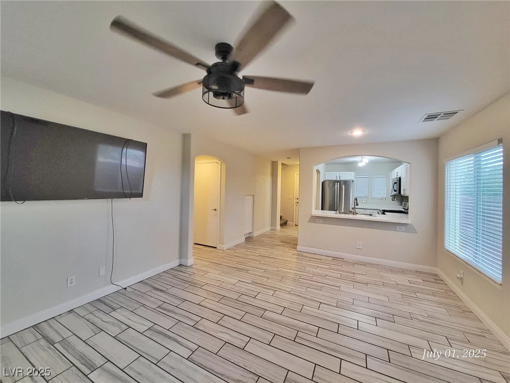 6621 Churnet Valley, Las Vegas, NV 89139