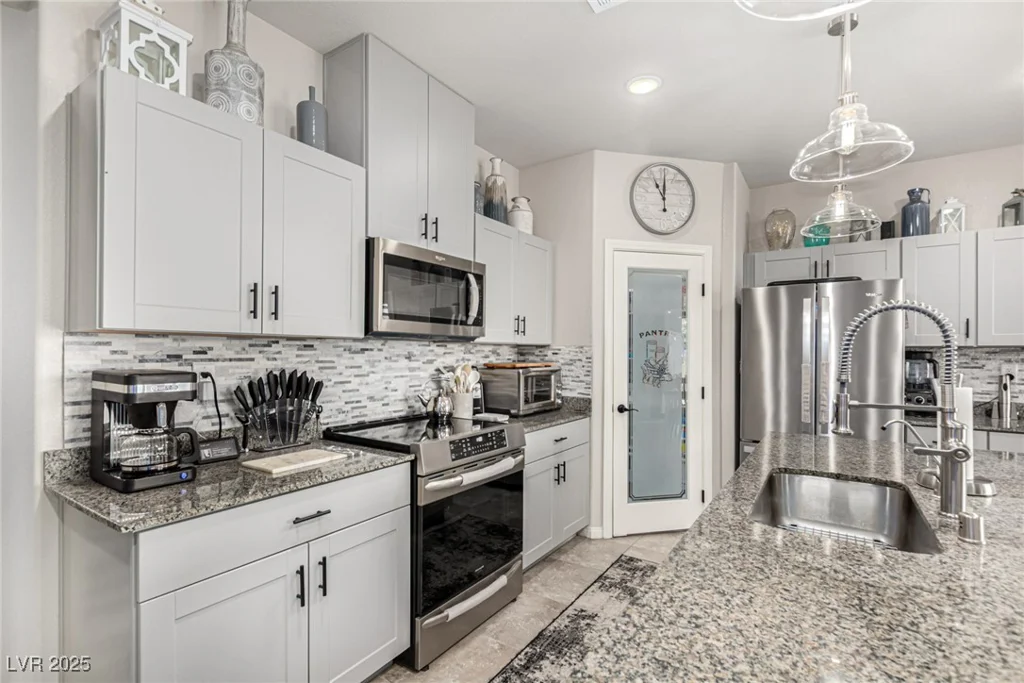 146 Hawk, Pahrump, NV 89060