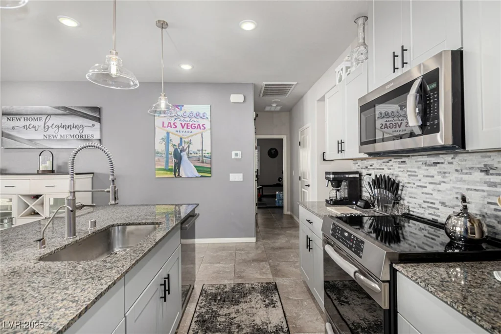 146 Hawk, Pahrump, NV 89060