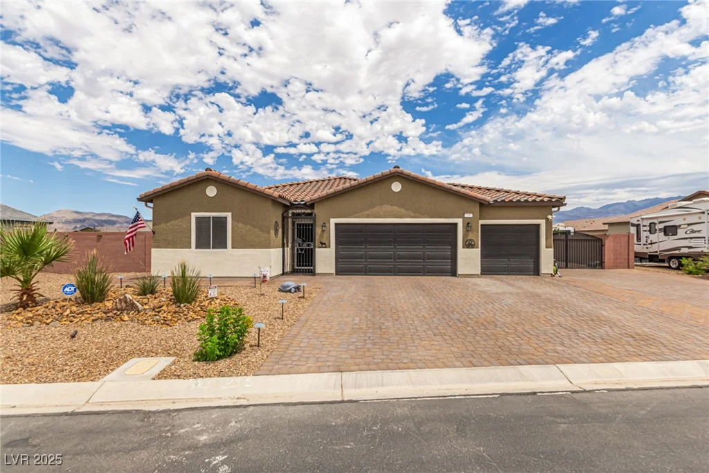 146 Hawk, Pahrump, NV 89060
