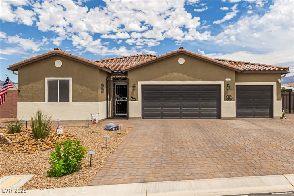 146 Hawk, Pahrump, NV 89060