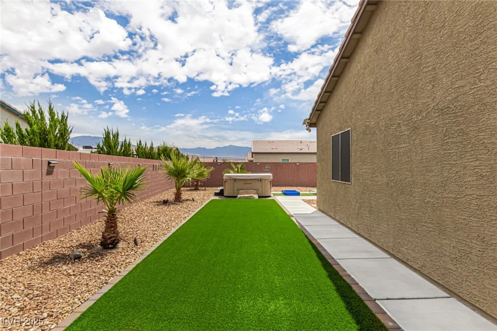 146 Hawk, Pahrump, NV 89060