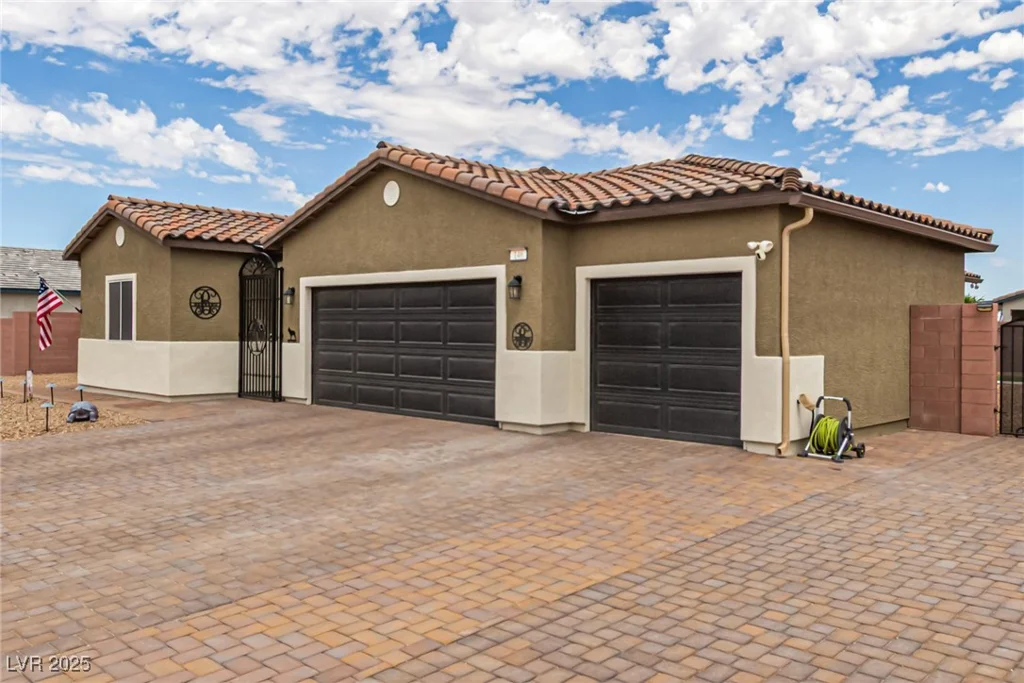 146 Hawk, Pahrump, NV 89060