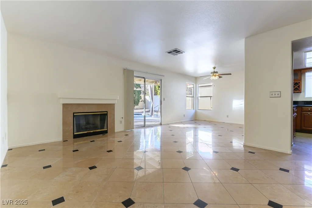 8217 Maplestar, Las Vegas, NV 89128
