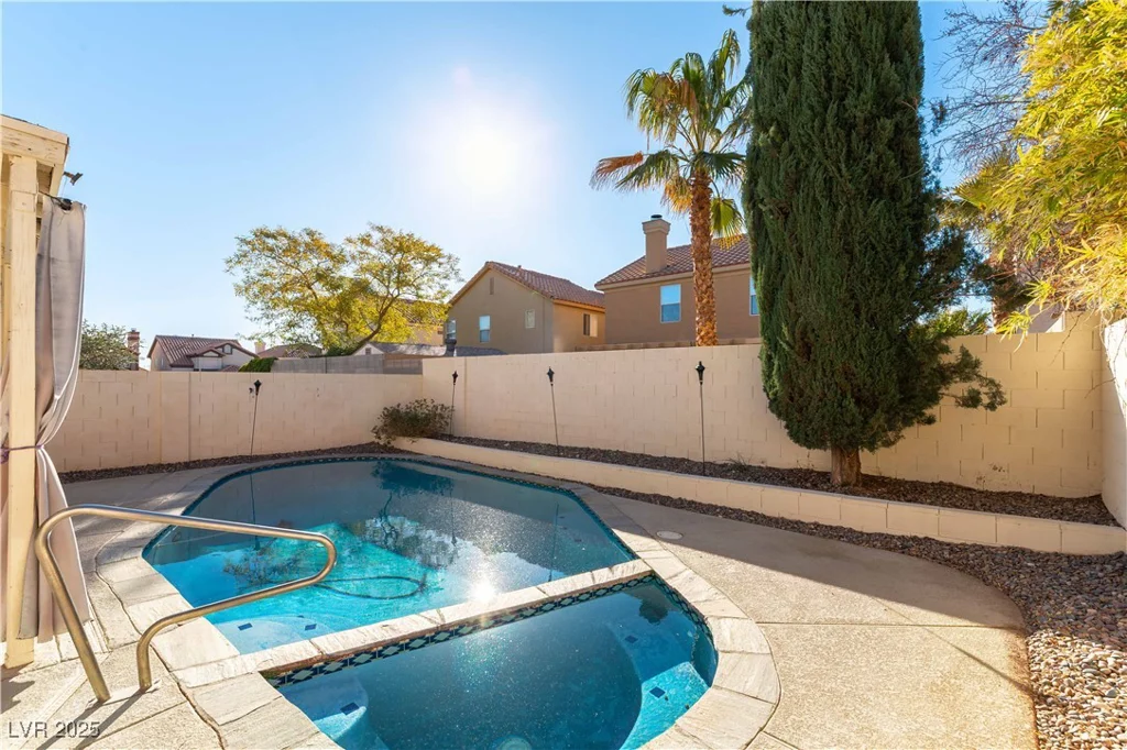 8217 Maplestar, Las Vegas, NV 89128