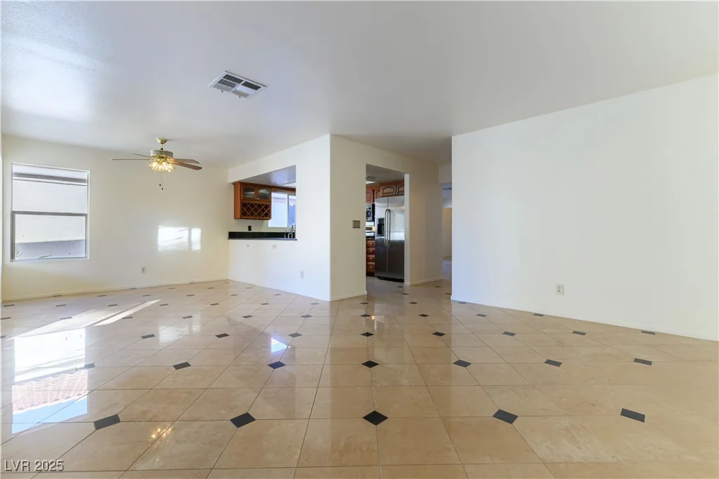 8217 Maplestar, Las Vegas, NV 89128