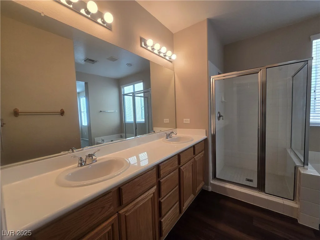 7572 Coyote Cave, Las Vegas, NV 89113