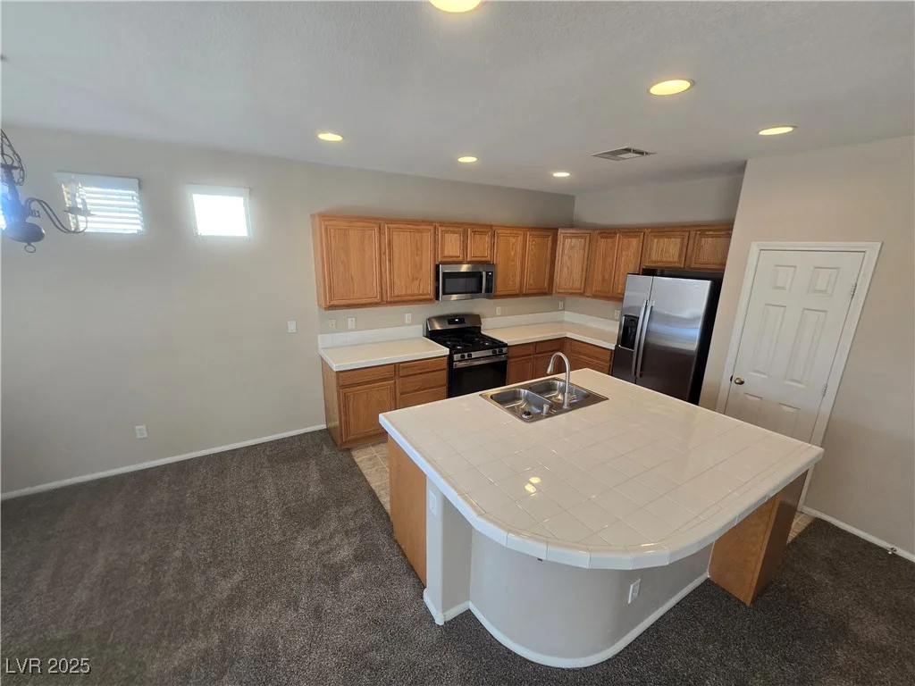 7572 Coyote Cave, Las Vegas, NV 89113