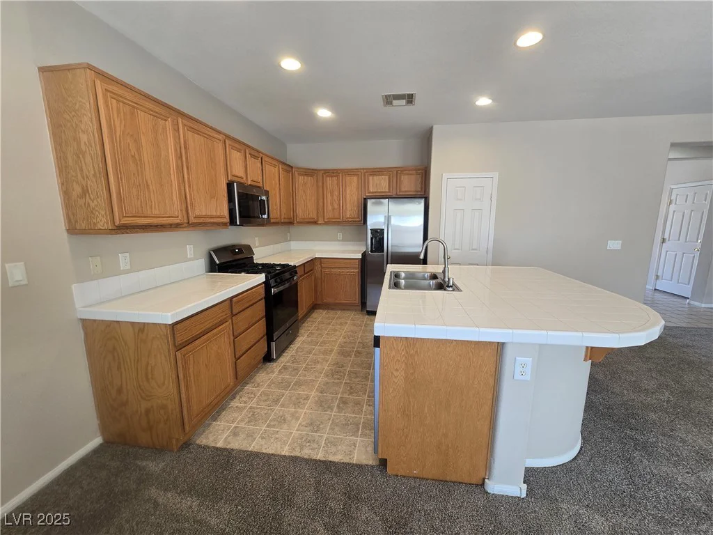 7572 Coyote Cave, Las Vegas, NV 89113