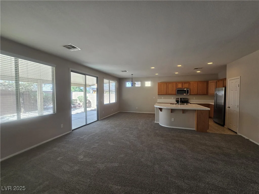 7572 Coyote Cave, Las Vegas, NV 89113